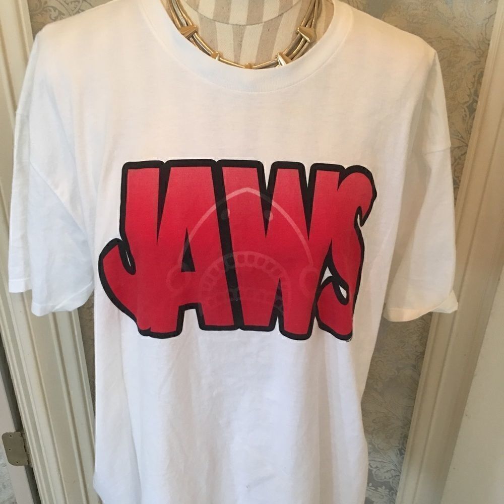 🎃 - JAWS SHIRT Adorable Under Red Jacket/Cardi!